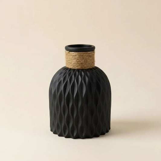 Fluted Vase Black