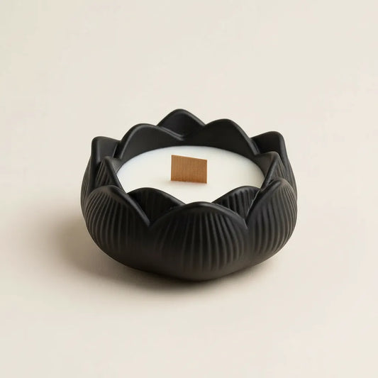 Lotus Petal Candle Black